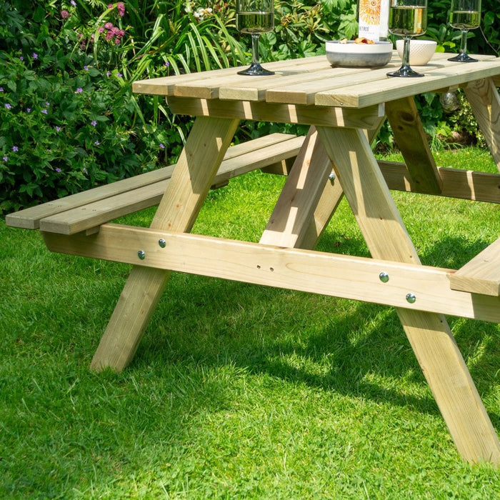 Traditional Picnic Table 1.2m
