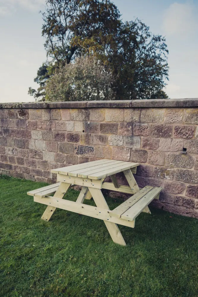 Traditional Picnic Table
